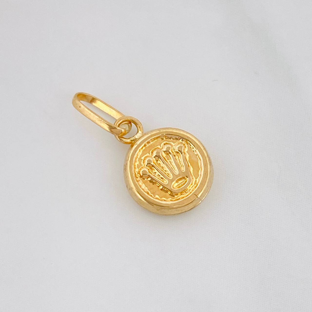 Dije Corona 0.4g / 1.5cm Oro Amarillo 18K