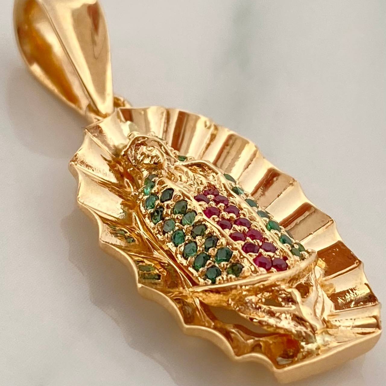 Dije Virgen Guadalupe 4gr / 3.4cm / Oro Amarillo 18K %