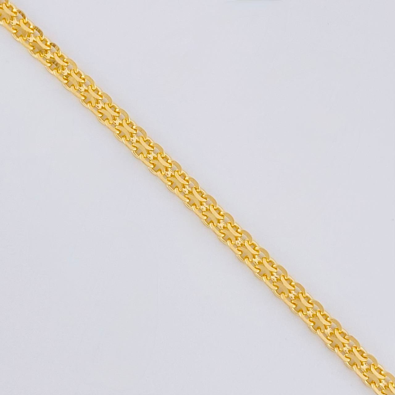 Pulso Chino 2.65g / 19.2cm / 2.4mm Oro Amarillo 18K