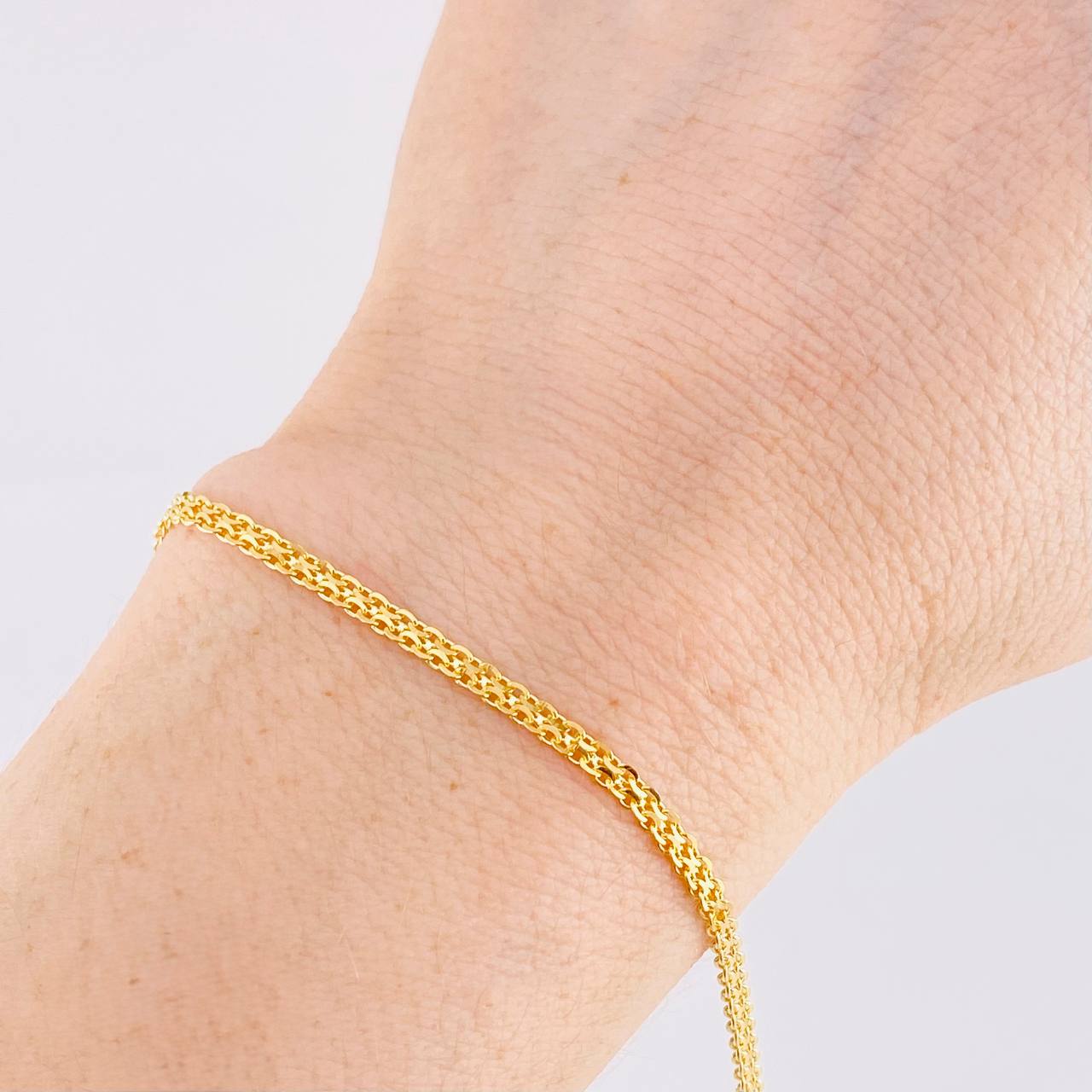 Pulso Chino 2.7g / 19.3cm / 2.4mm Oro Amarillo 18K