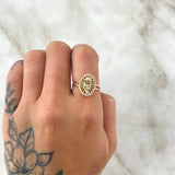 Anillo Virgen de Guadalupe Filigrana 2.4gr / T5 1/2 / Circones Blancos Verdes Fucsias Oro Amarillo 18K