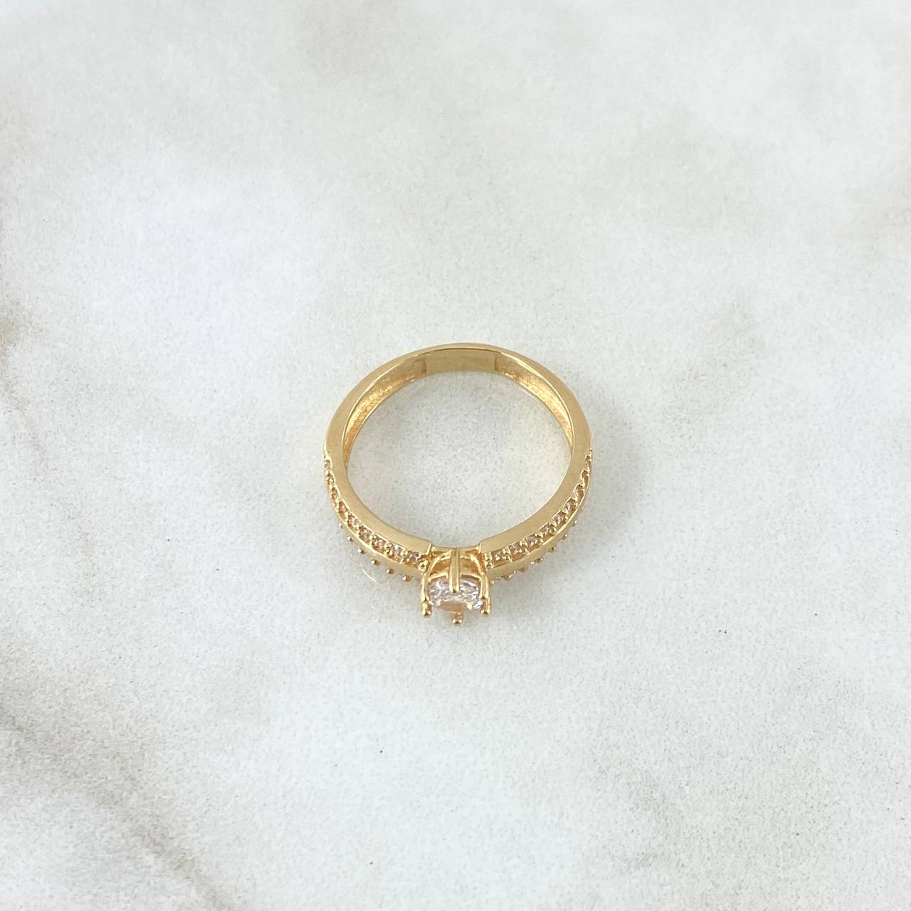 Anillo Solitario Doble Carril 2.7gr / T6 1/2 / Circones Blancos Oro Amarillo 18K