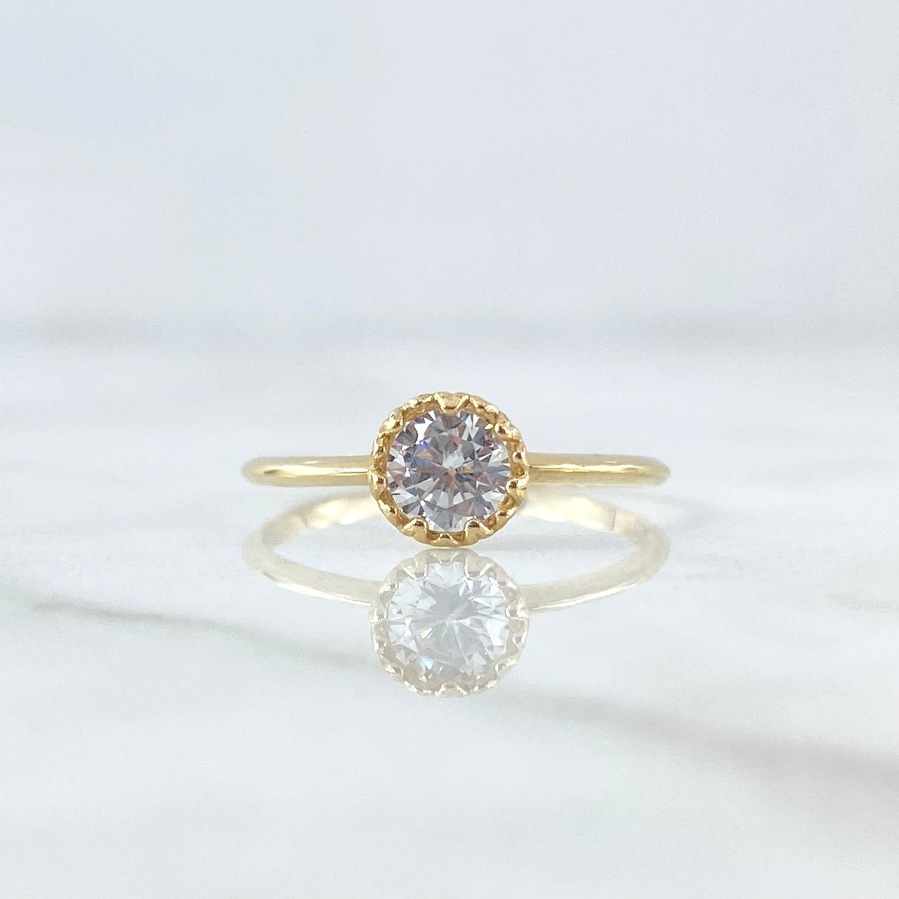 Anillo Solitario Atalaya Circular 1.55gr / T6 3/4 / Circon Blanco Oro Amarillo 18K