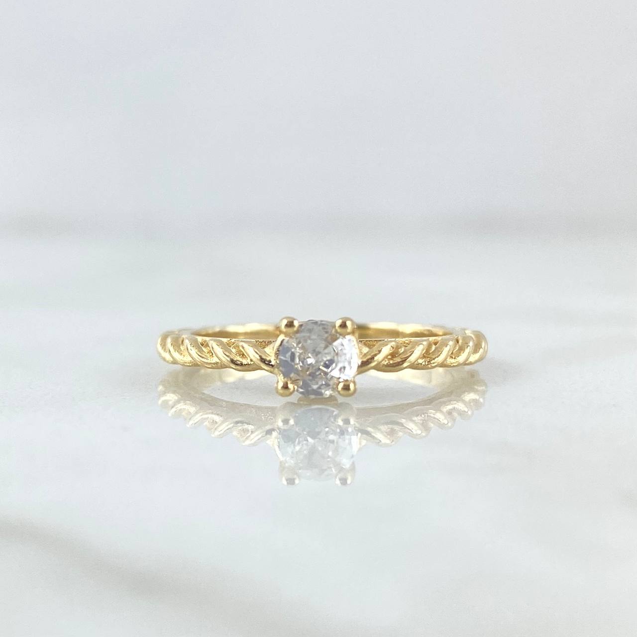 Anillo Solitario Entorchado 2.15gr / T3 3/4 / Circon Blanco Oro Amarillo 18K ©