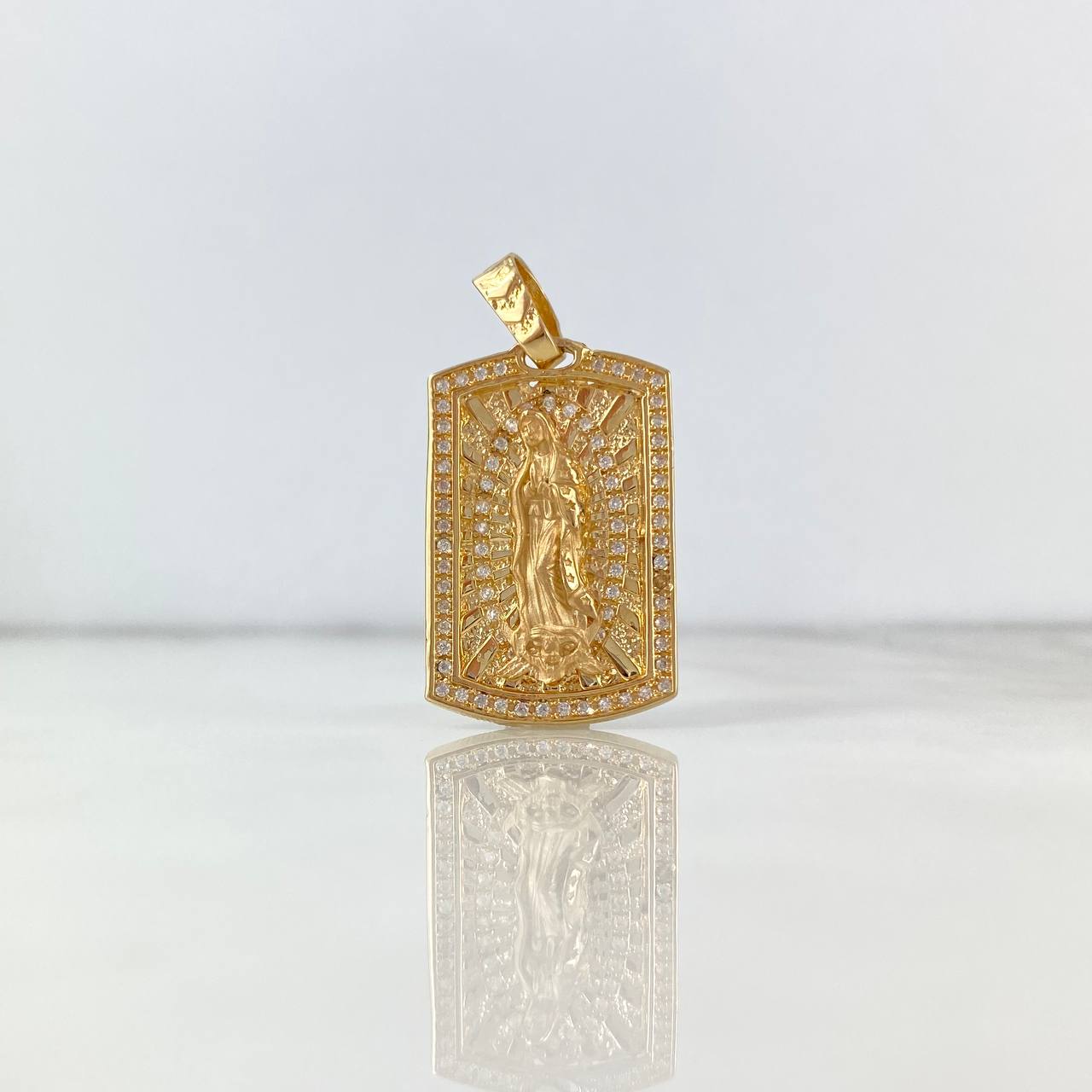 Dije Placa Virgen de Guadalupe 7.1gr / 3.5cm / Circones Blancos Oro Amarillo ©