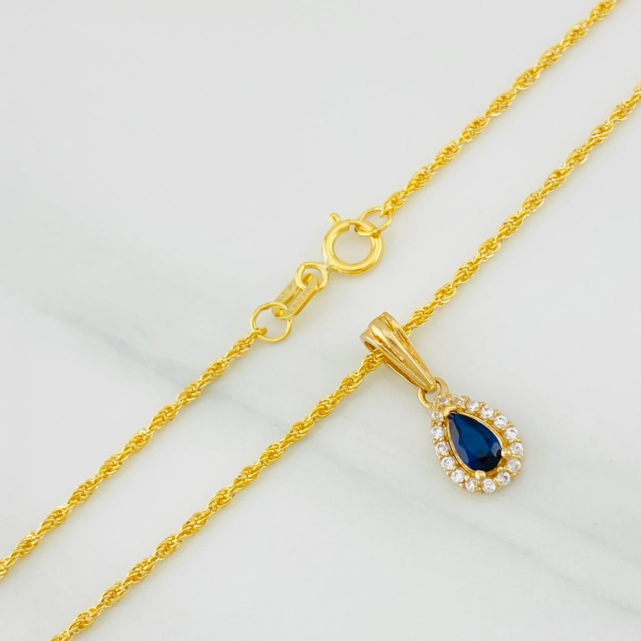 Set Cadena Lazo + Dije Halo Lagrima / 1.7g / 50cm Oro Amarillo 18K
