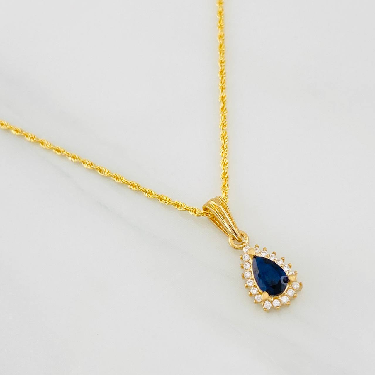 Set Cadena Lazo + Dije Halo Lagrima / 1.95g / 45cm Oro Amarillo 18K