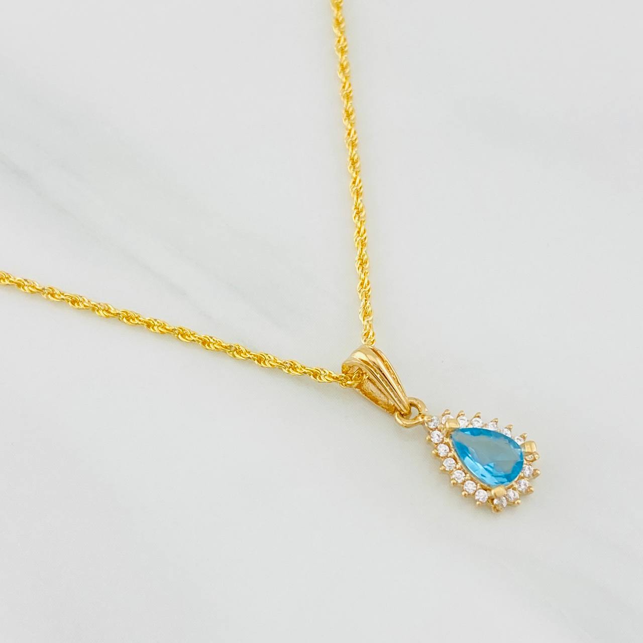 Set Cadena Lazo + Dije Halo Lagrima / 1.95g / 45cm Oro Amarillo 18K