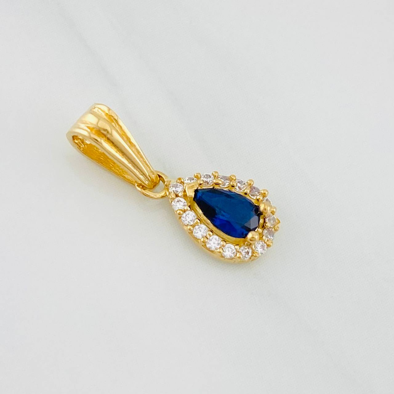 Dije Halo Gota 0.7g / 1.5cm Oro Amarillo 18K