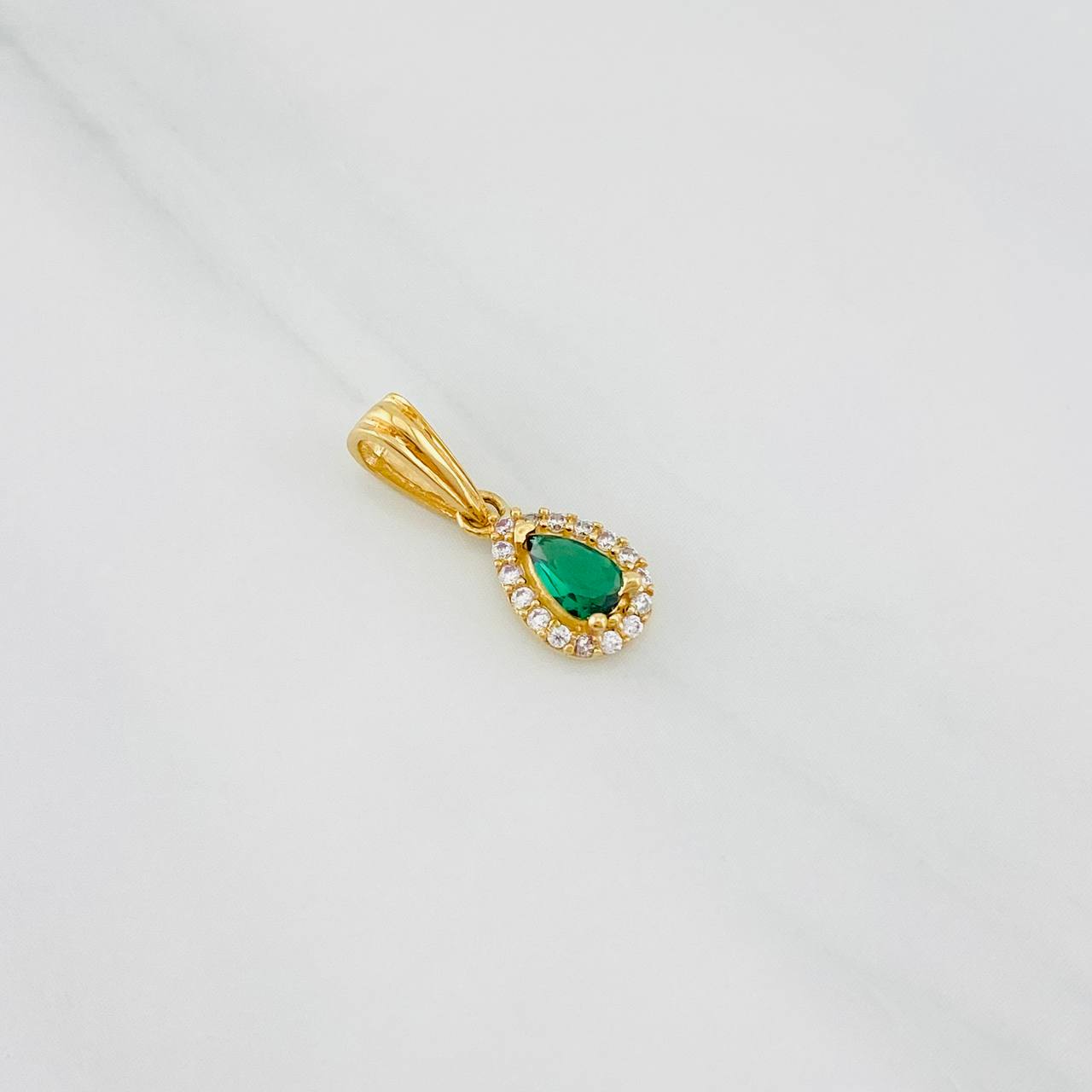 Dije Halo Gota 0.65g / 1.5cm Oro Amarillo 18K