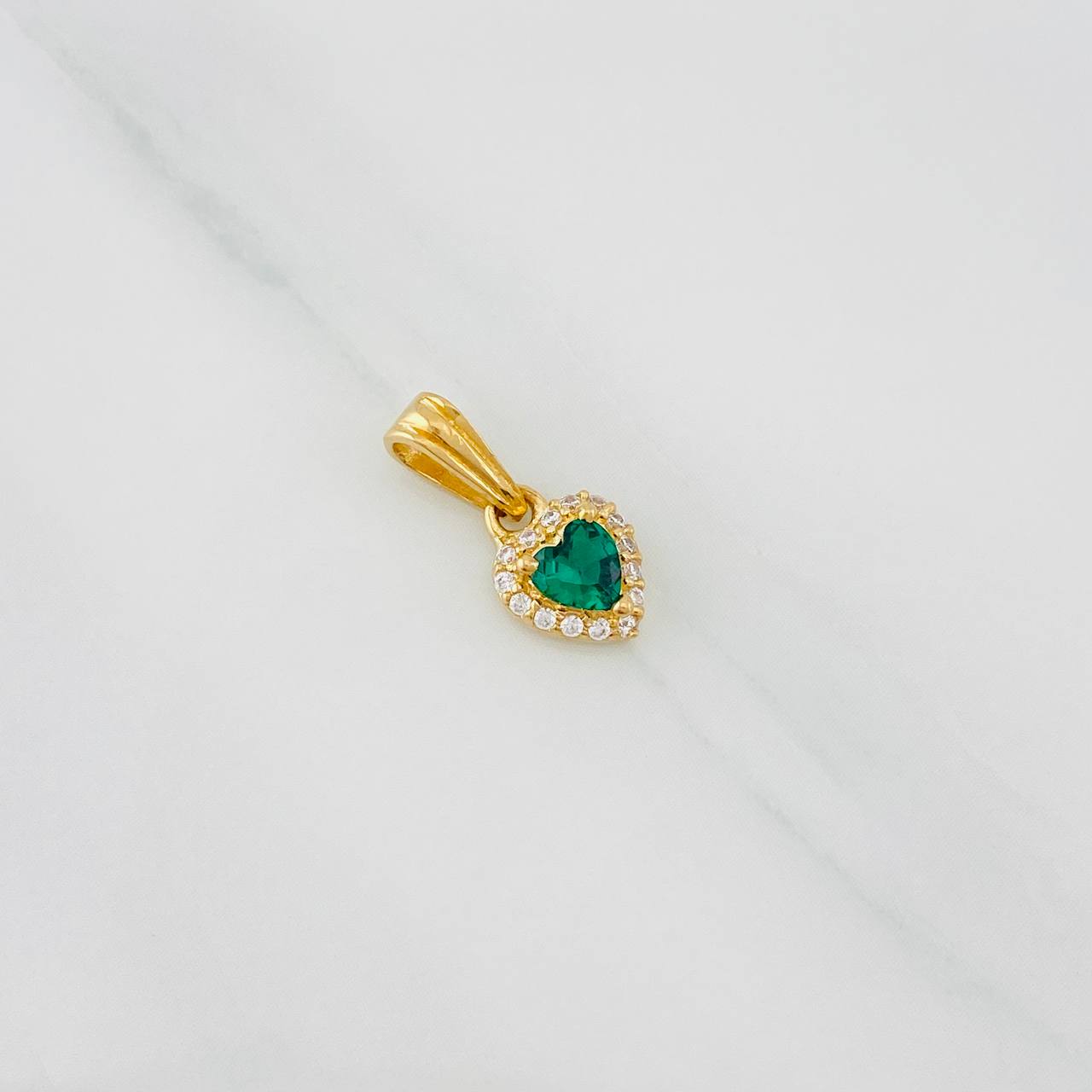 Dije Halo Corazón 0.85g / 1.4cm Oro Amarillo 18K