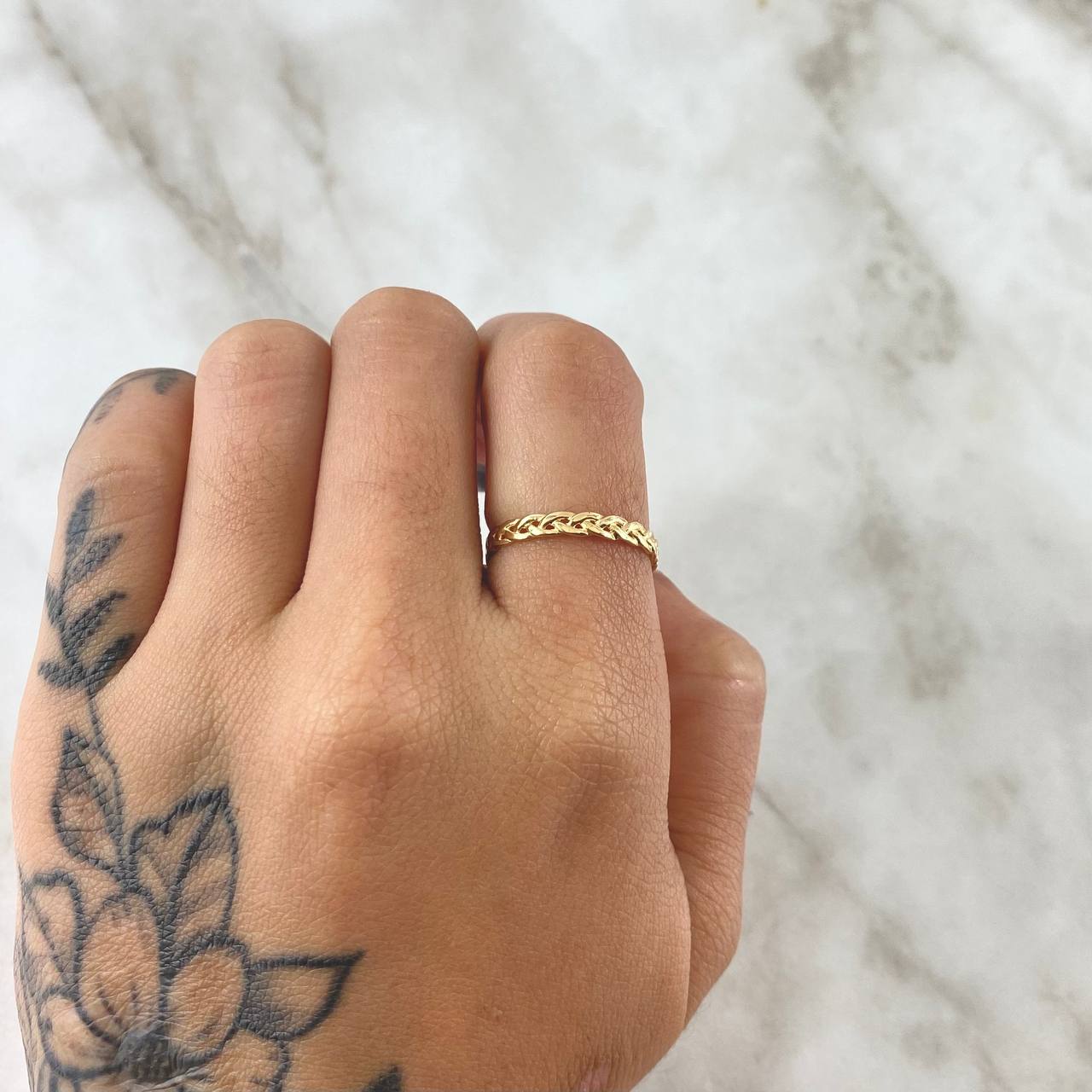 Anillo Trenzado 1.4gr / T7 / Liso Oro Amarillo 18K