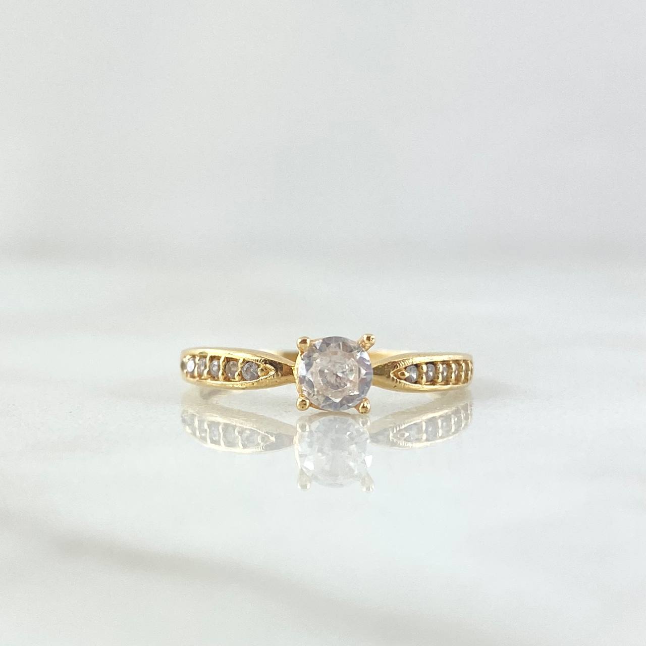 Anillo Puntas de Olivo 1.35gr / T4 1/4 / Circones Blancos Oro Amarillo 18K
