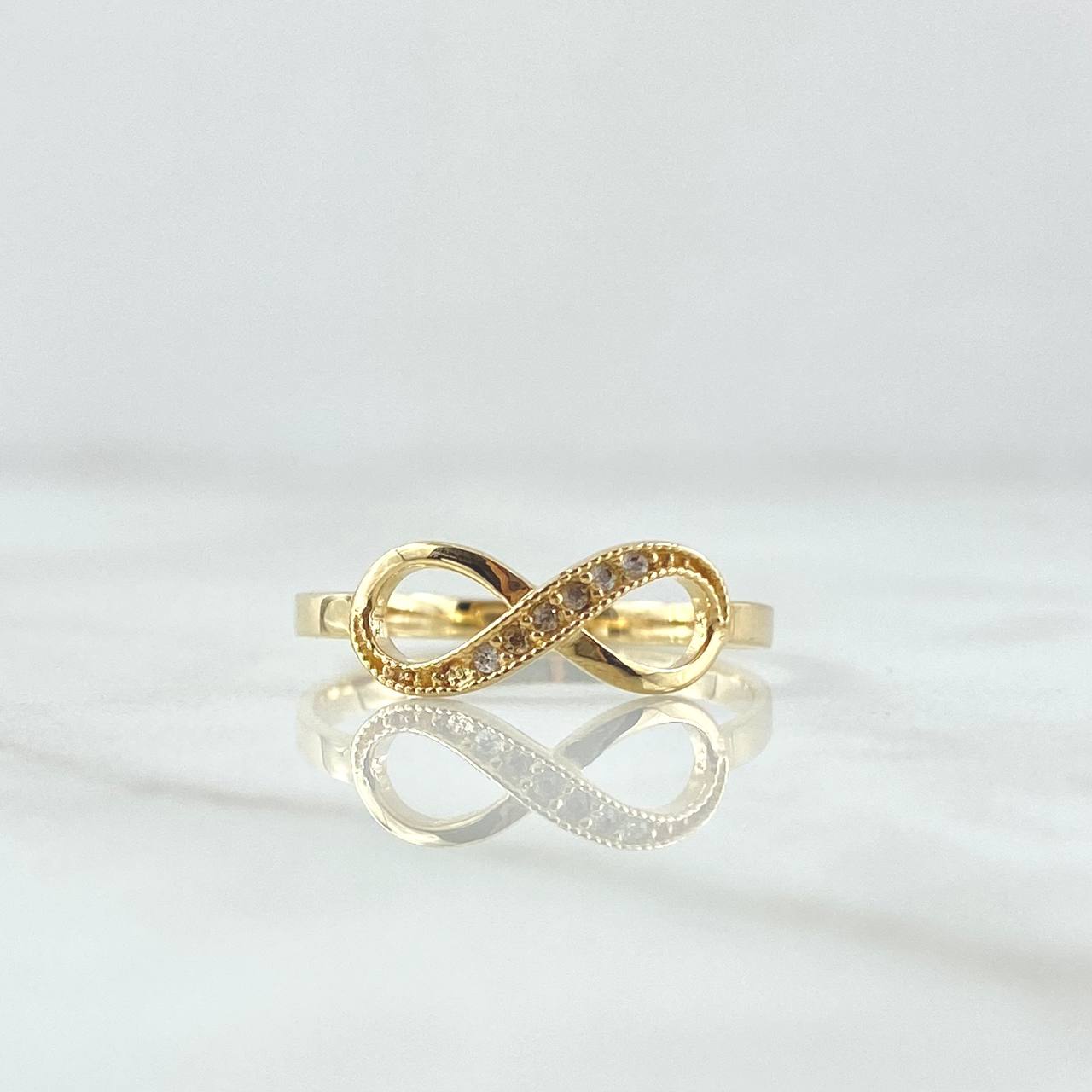Anillo Medio Infinito 1.5gr / T6 3/4 / Circones Blancos Oro Amarillo 18K