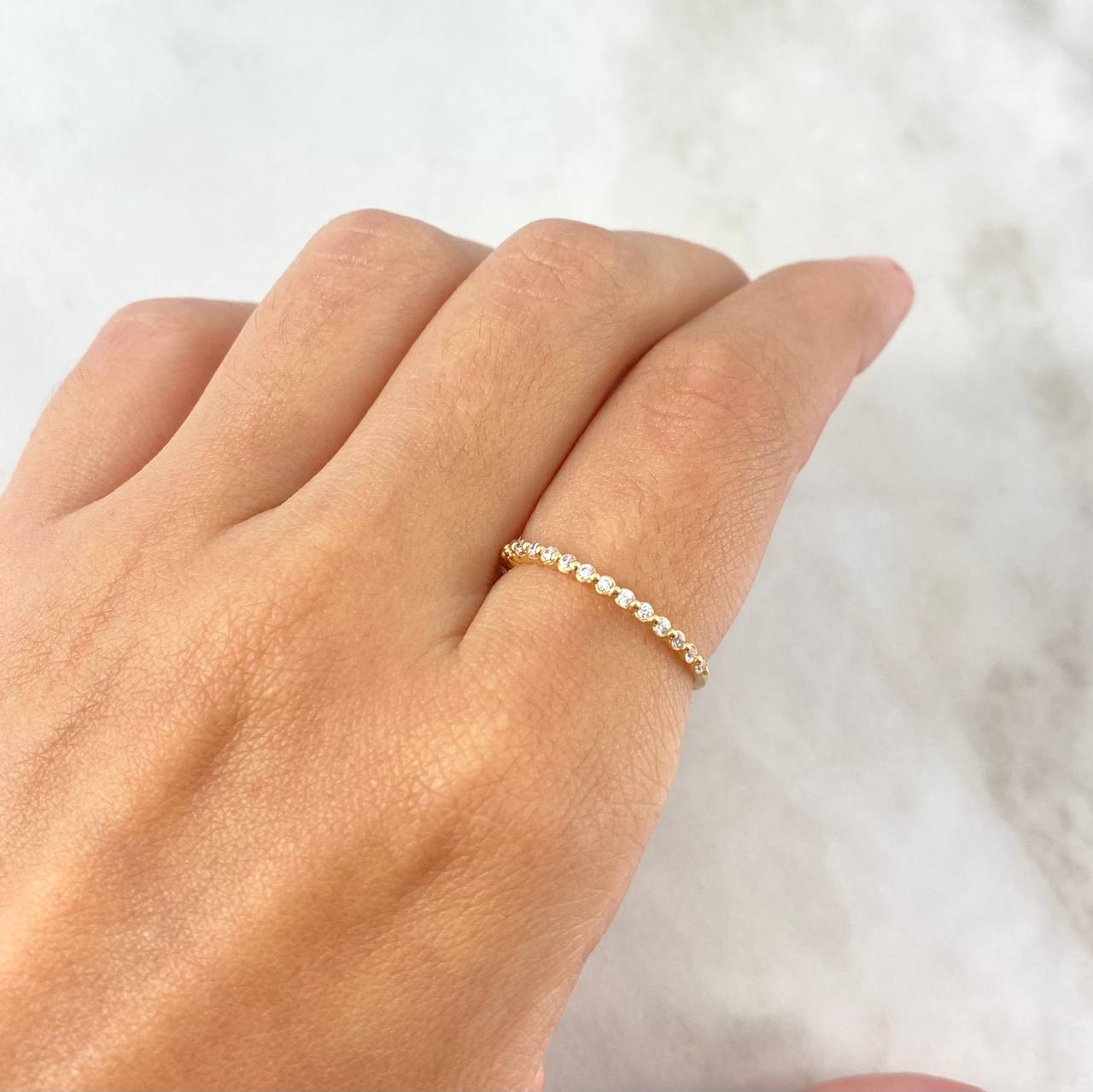 Anillo Circulos Churumbela 1.15gr / T7 1/4 / Circones Blancos Oro Amarillo