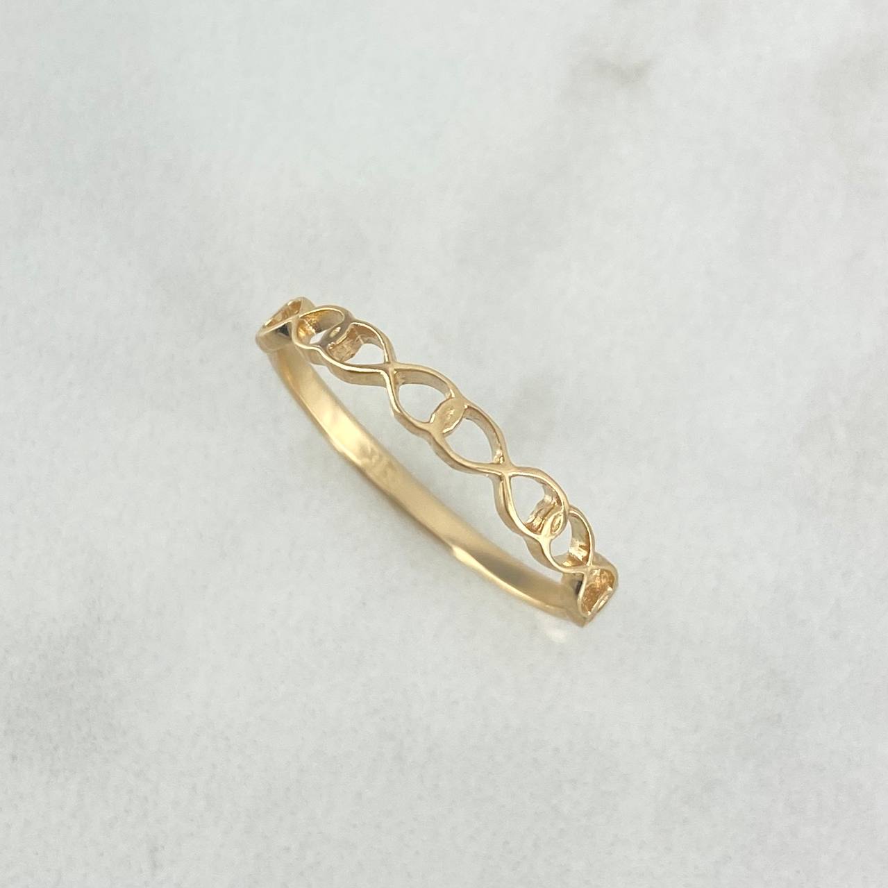 Anillo Infinitos 0.95gr / T6 3/4 / Oro Amarillo