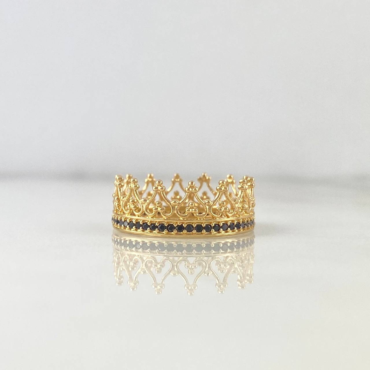 Anillo Corona 2.65gr / T7 1/4 / Circones Negros Oro Amarillo