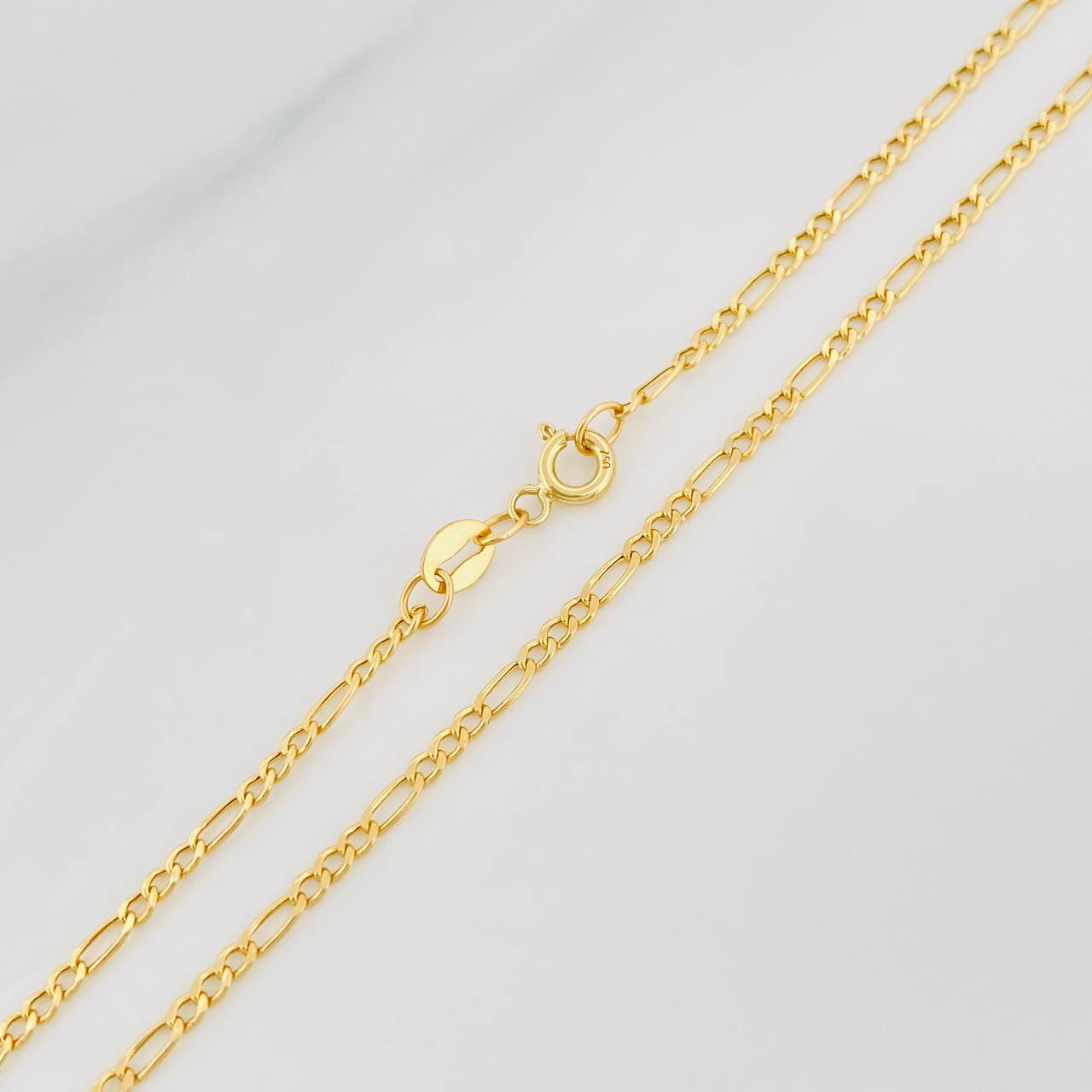Cadena Fígaro 2.1g / 50cm / 1.93mm Oro Amarillo 18K