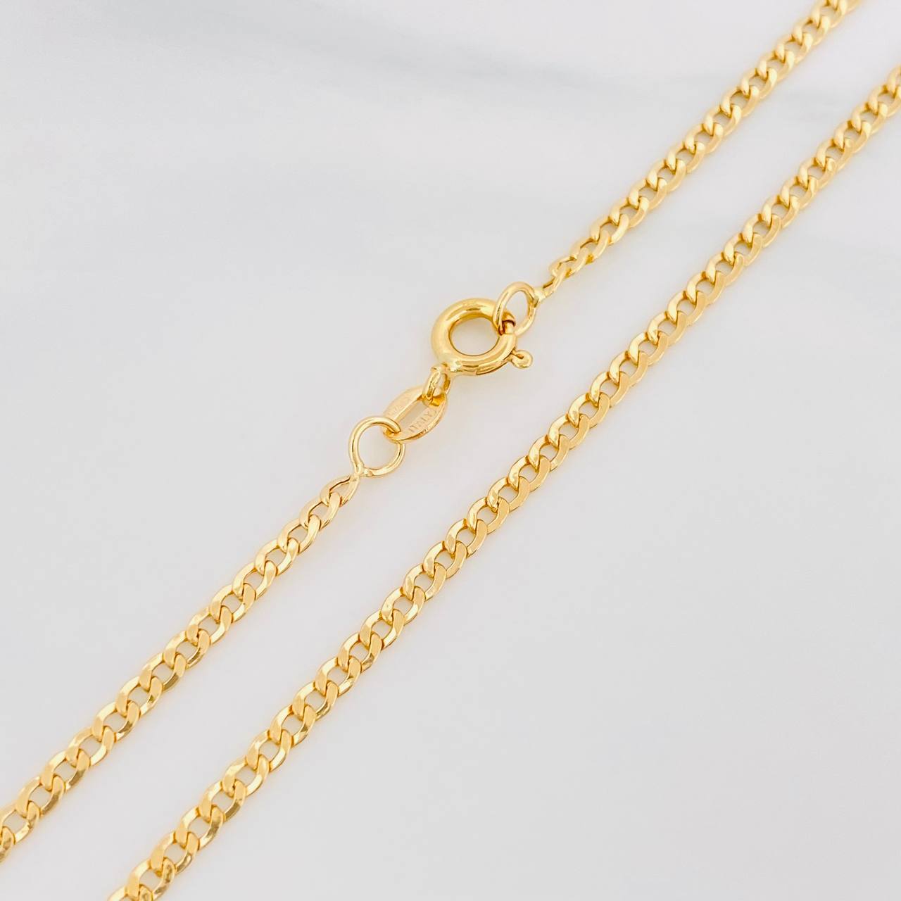 Cadena Cubana 4.05g / 60cm / 2.39mm Oro Amarillo 18K