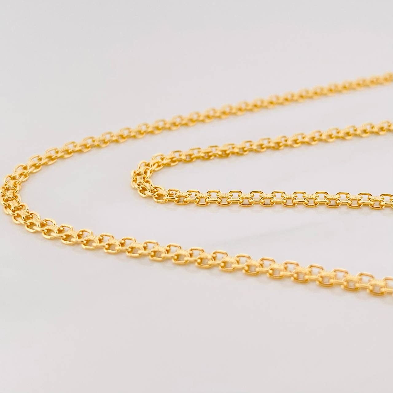 Cadena China 4.95g / 50cm / 2.2mm Oro Amarillo 18K