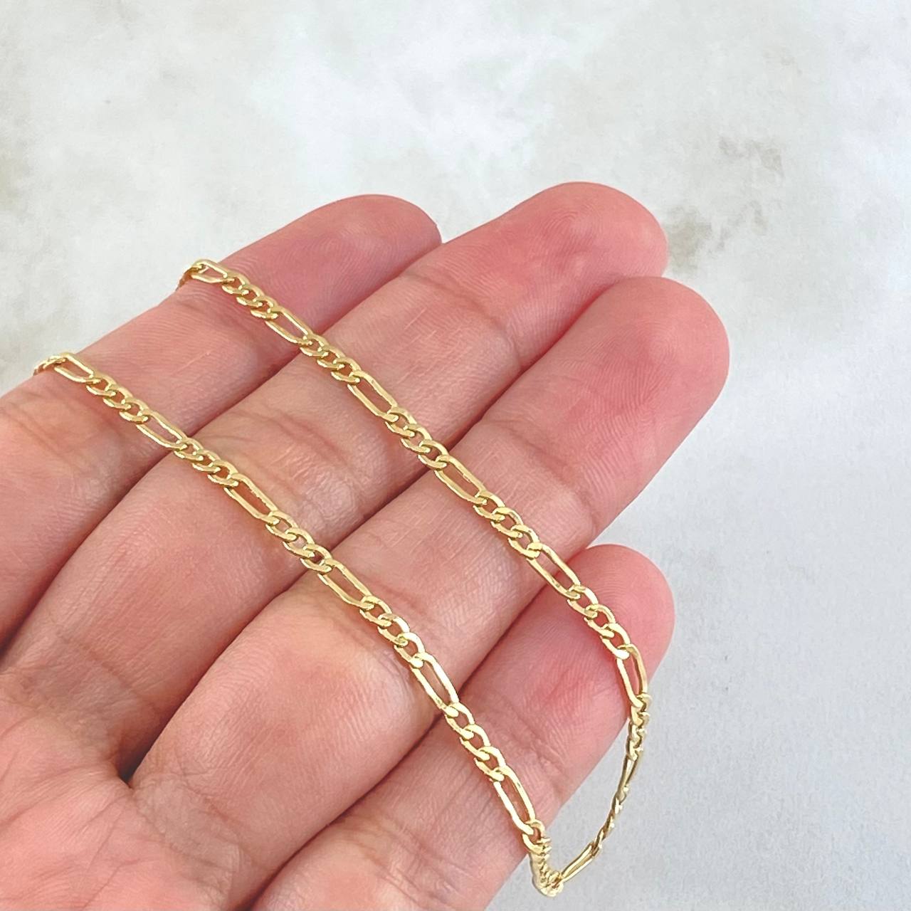 Cadena Figaro 2.5gr / 50cm / +1 Oro 18K