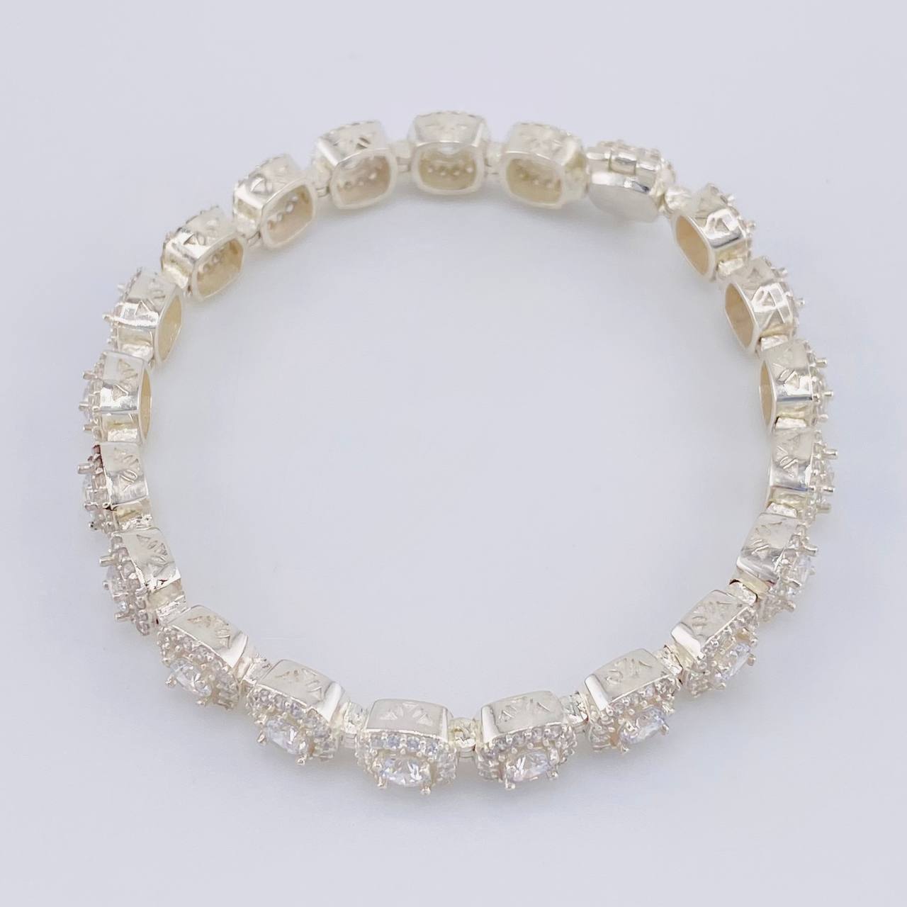 Pulso Tenis Cuadrado 24.3g / 19.6 cm / 7.7mm Plata 925