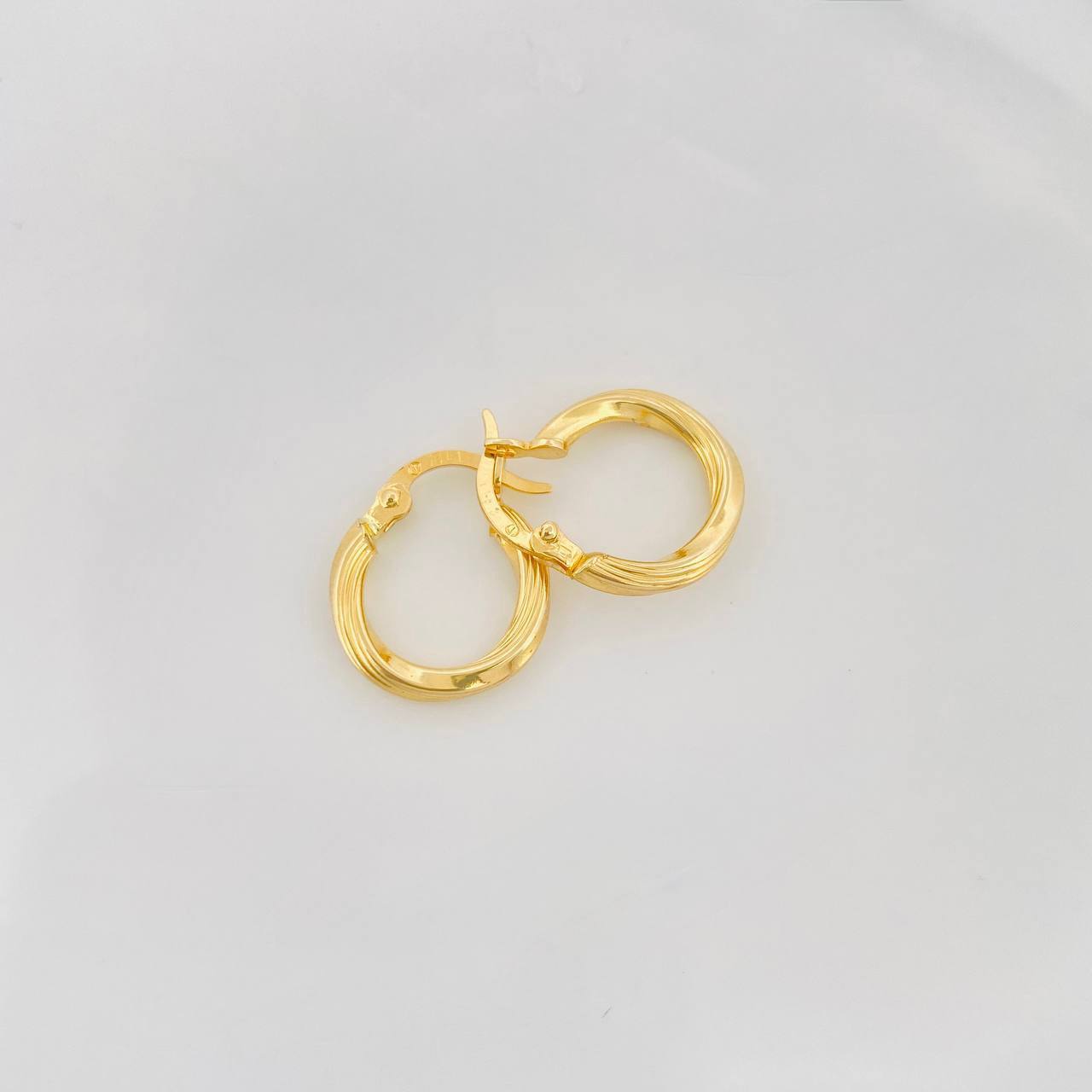 Candongas Mary 1.2g / 1.05cm Oro Amarillo 18K