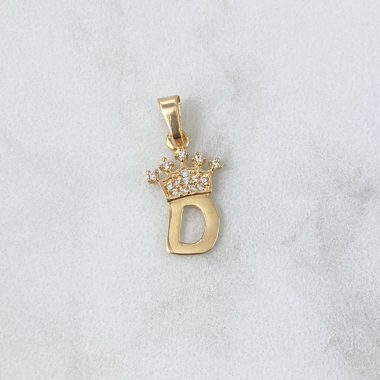 Dije Letra D Corona 0.95gr / 2.3cm / Circones Blancos Oro Amarillo 18K
