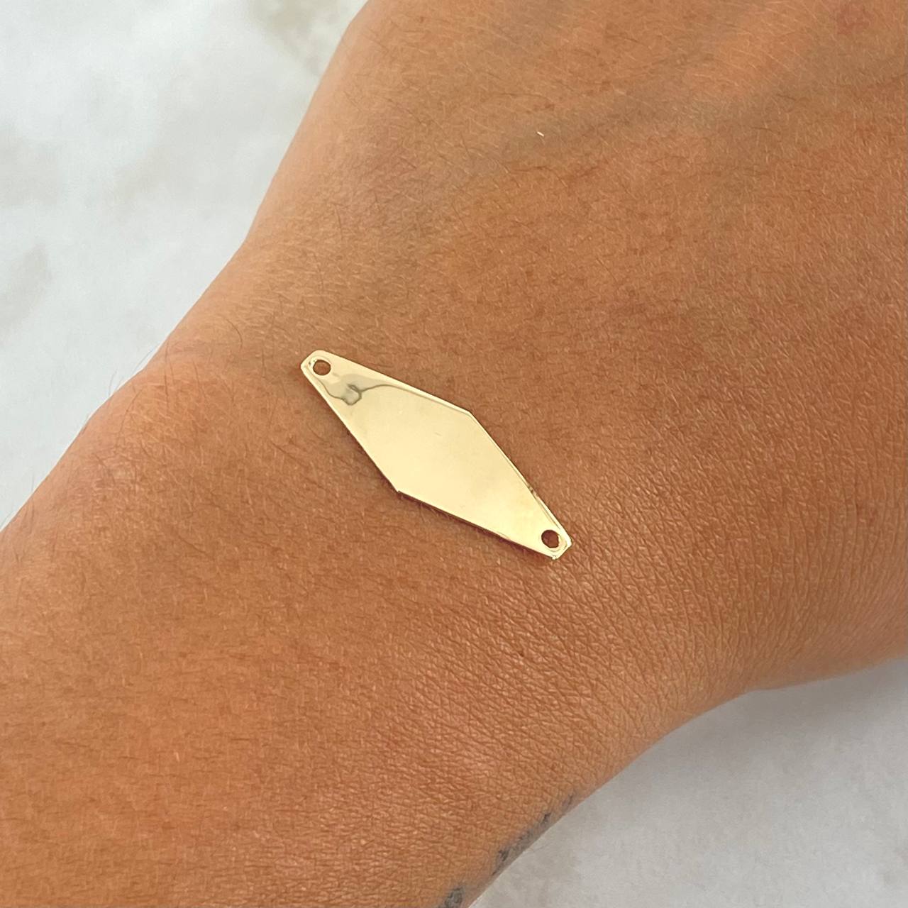 Herraje Placa Rombo 0.95gr / 2.5cm / Lisa Oro Amarillo 18K