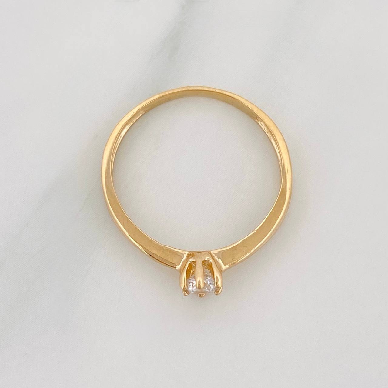 Anillo Solitario 2.1 g / T5 1/0 Oro Amarillo 18K