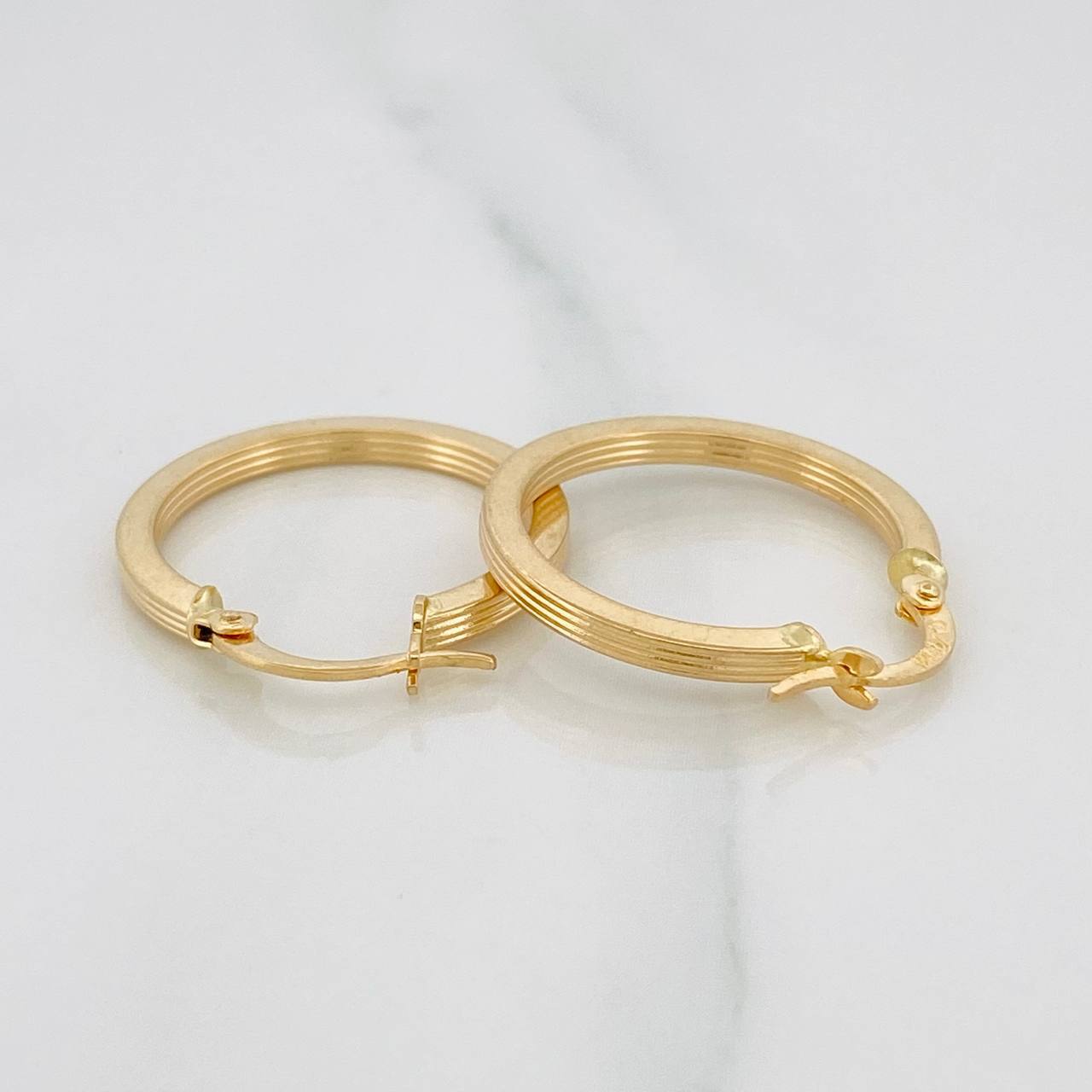 Candongas Fabi 1.7 g / 2.5 cm Oro Amarillo 18K
