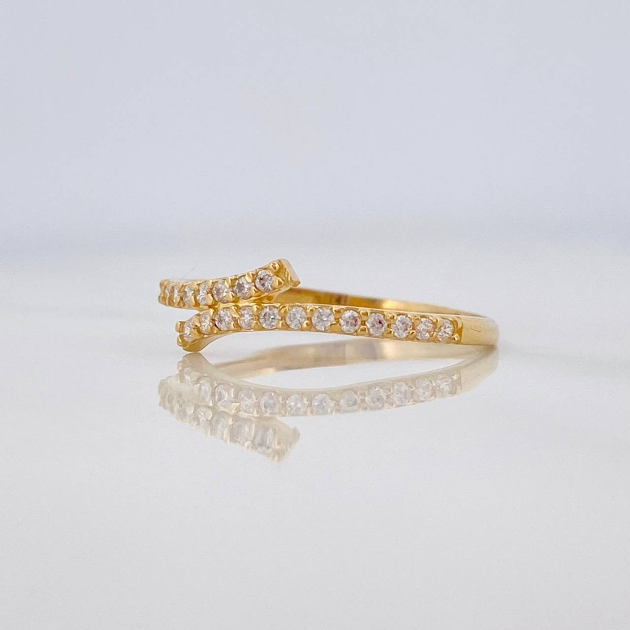 Anillo Lineas Cruzadas 1.35 g / T7 3/4 Oro Amarillo 18K