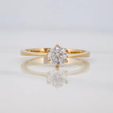 Anillo Solitario 2.1 g / T5 1/0 Oro Amarillo 18K