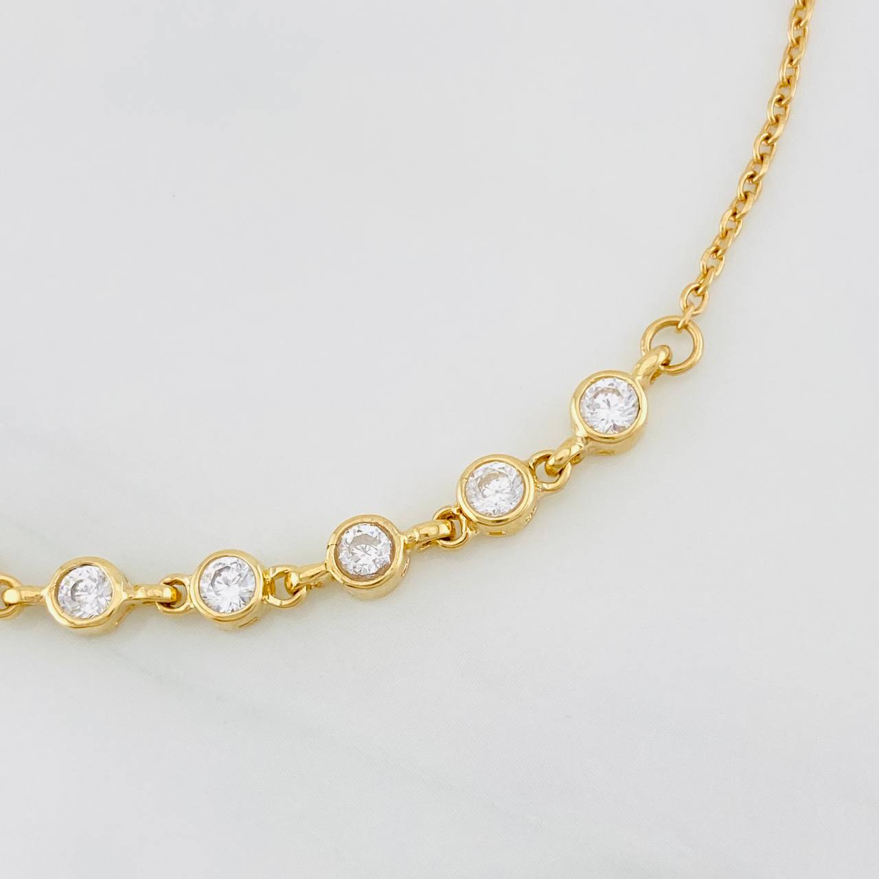 Pulso Aro Seguido Circulos 2.85g / 17.5cm / 1.52mm Oro Amarillo 18K