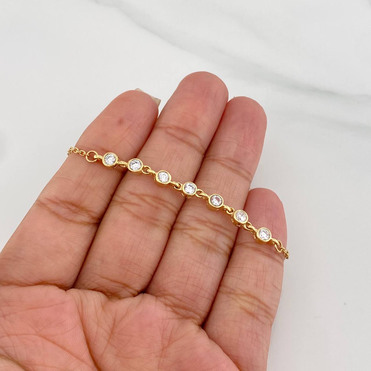 Pulso Aro Seguido Circulos 2.85g / 17.5cm / 1.52mm Oro Amarillo 18K