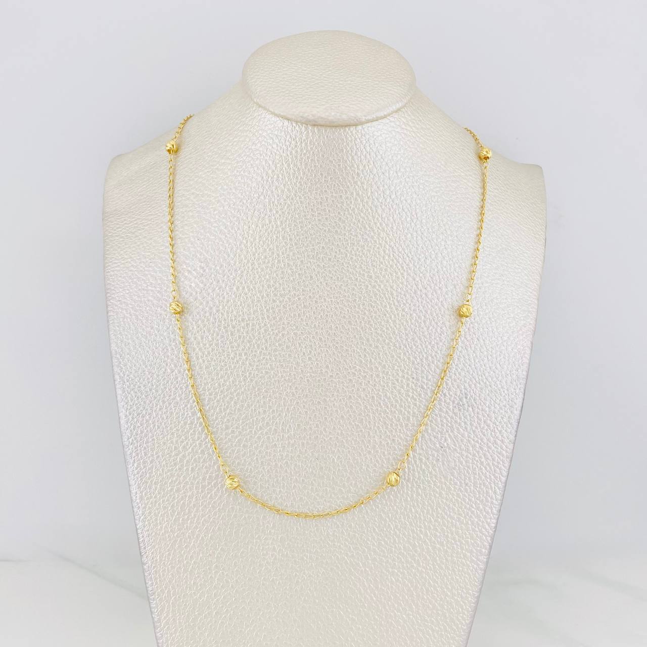 Cadena Espiga Bolas 3.15g / 45cm / 1.51mm Oro Amarillo 18K