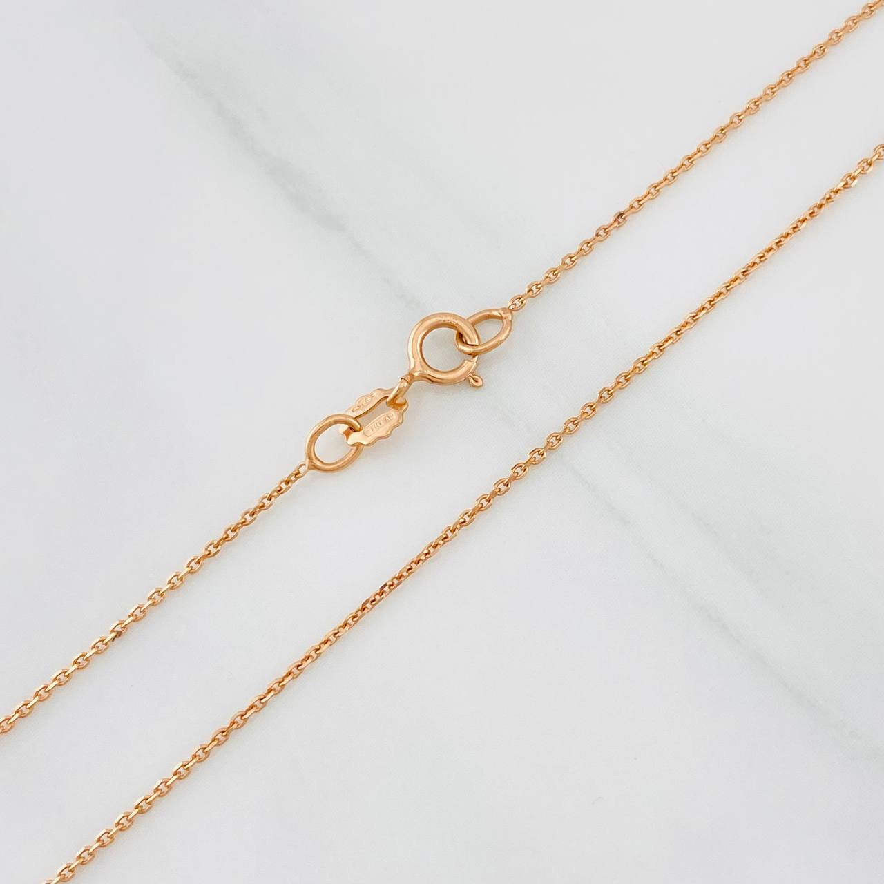 Cadena Aro Seguido 1.3g / 50cm / 0.85mm Oro Rosa 18K