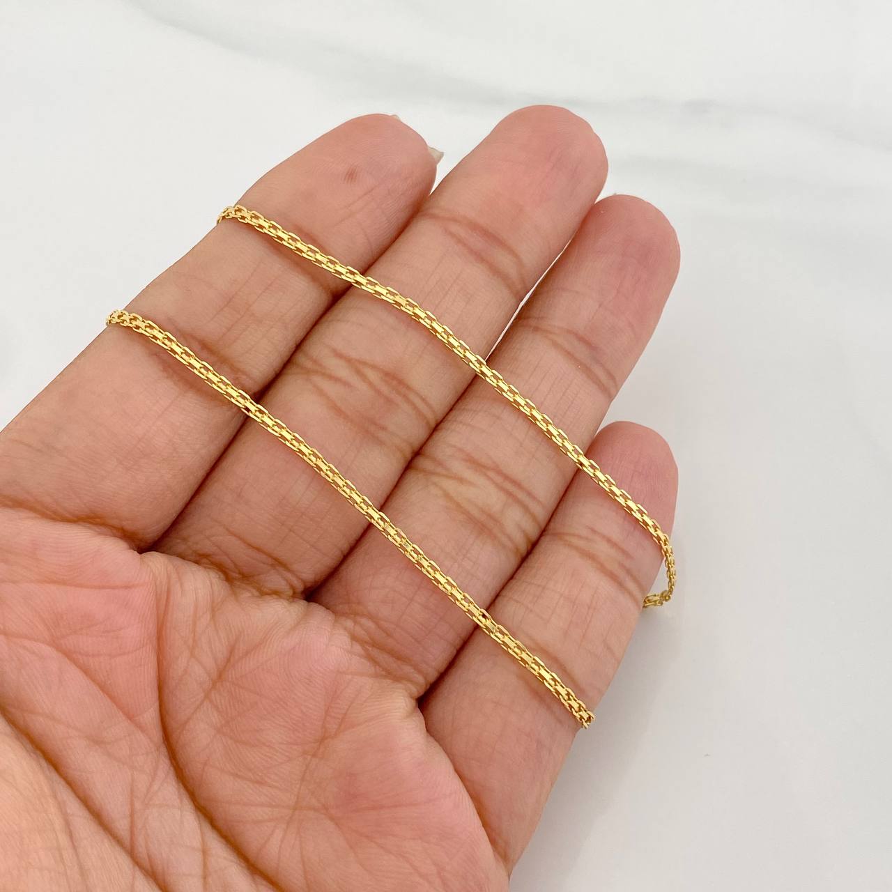 Cadena China 3g / 45cm / 1.66mm Oro Amarillo 18K