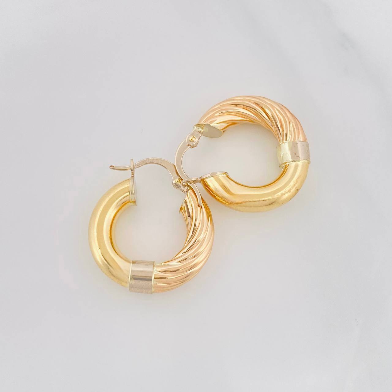 Candongas Lady 4.25g / 2cm Dos Oros Amarillo Blanco 18K
