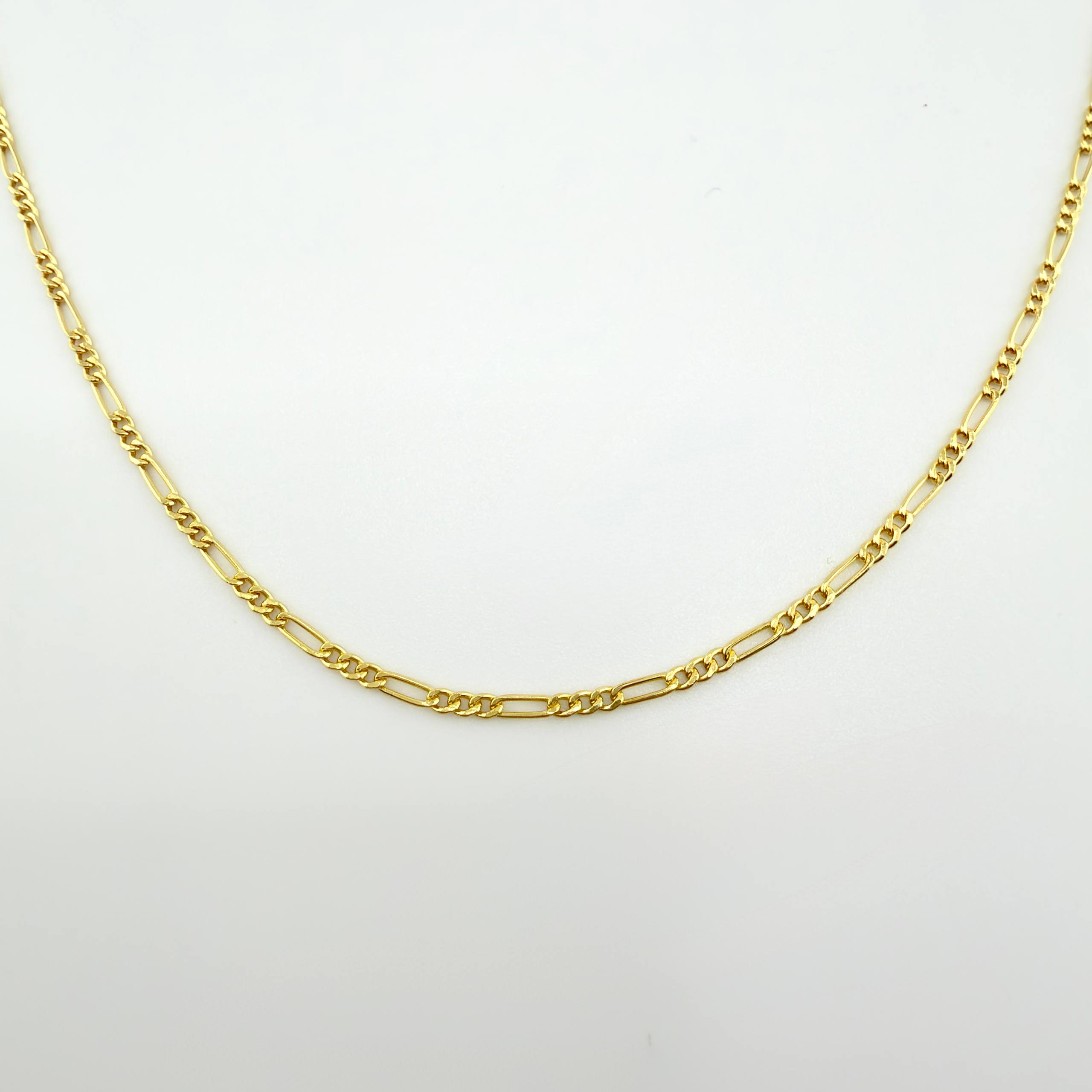 Cadena Figaro 2.5gr / 45cm / 2.3mm Oro Amarillo +1 18K