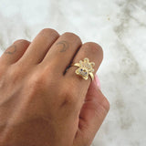 Anillo Oso 3.45gr / T7 3/4 / Ciricones Blancos - Ojos Azules Oro Amarillo 18K ©