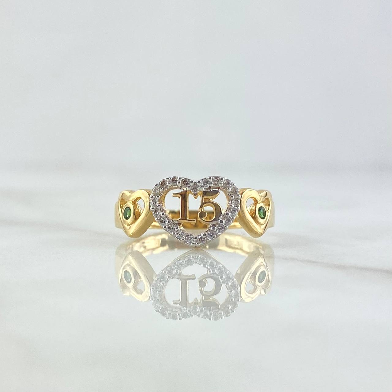 Anillo Triple Corazon Quinces 2.8gr / T6 1/4 / Circones Blancos - Verdes Oro Amarillo 18K ©