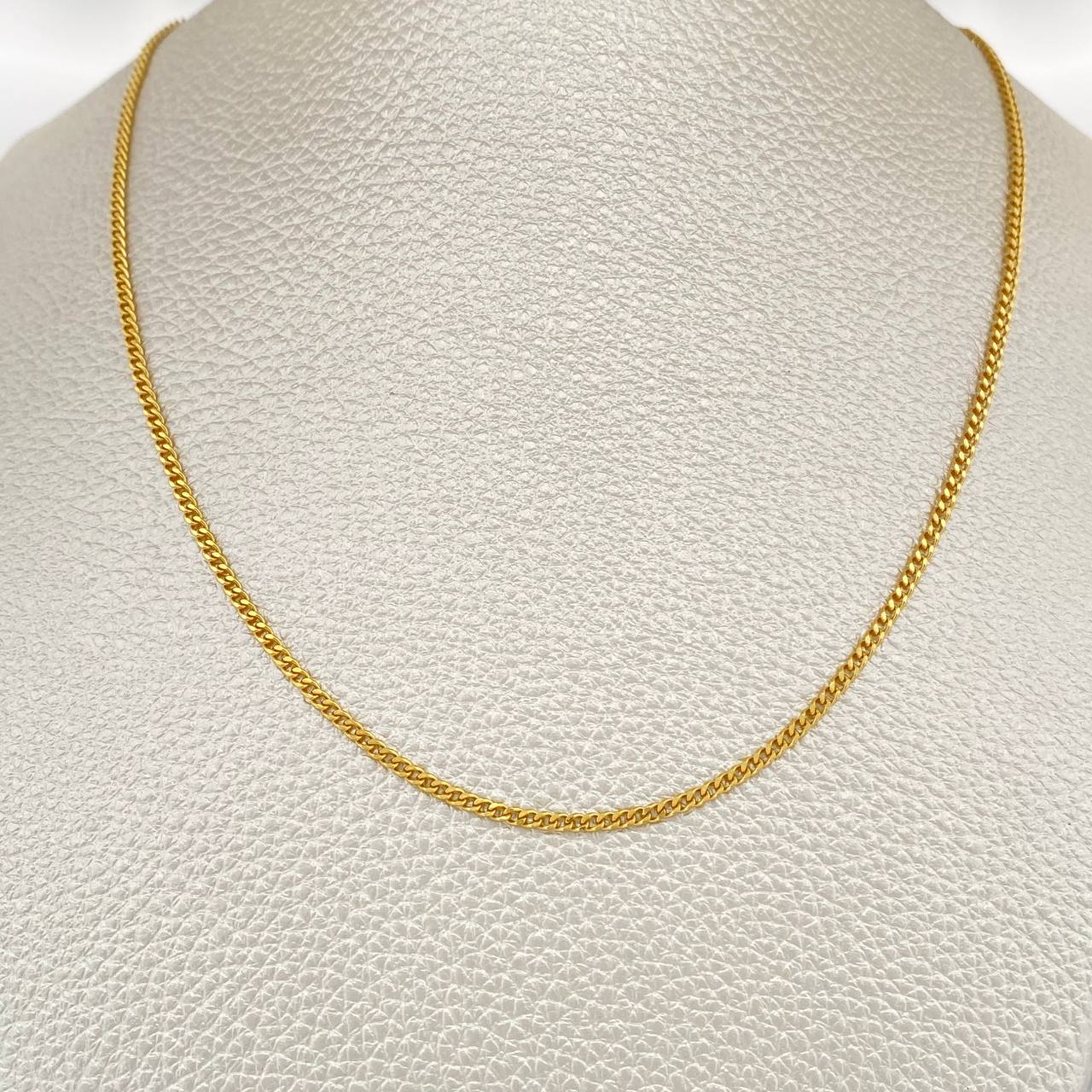 Cadena Cubana 3.05gr / 59.9cm / 1.77mm Oro Amarillo +1 18K $