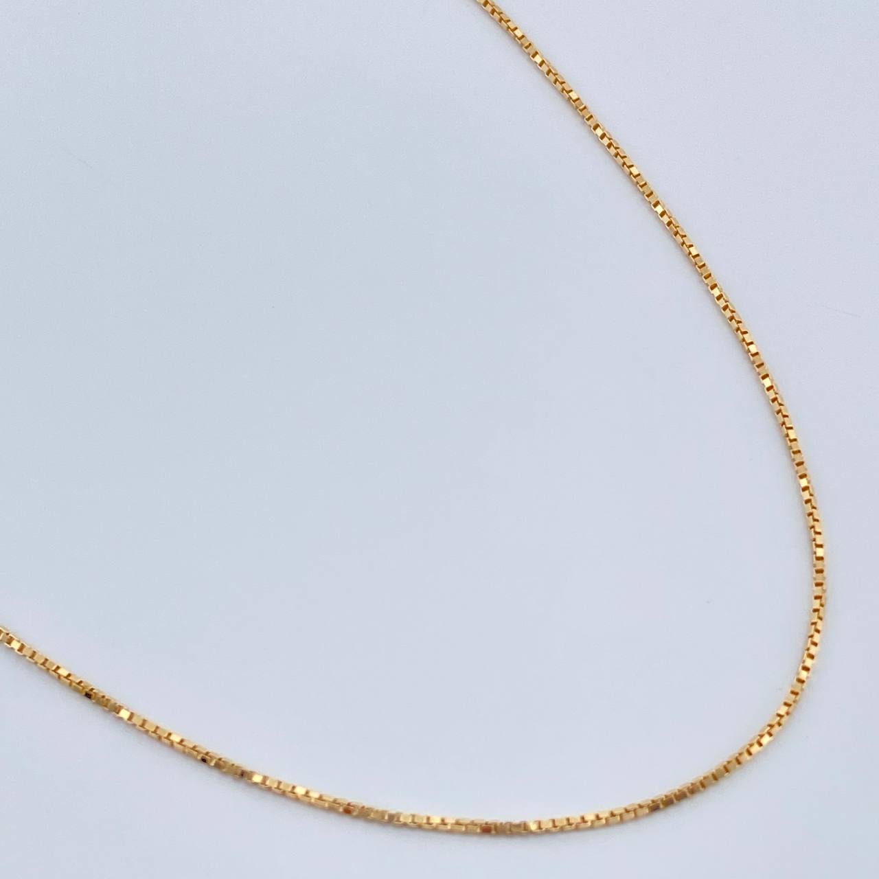 Cadena Veneciana 1.75gr / 45.5cm / 0.67mm Oro Amarillo +3 18K $