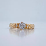 Anillo Solitario Cruzado 2.25gr / T7 / Oro Amarillo 18K %