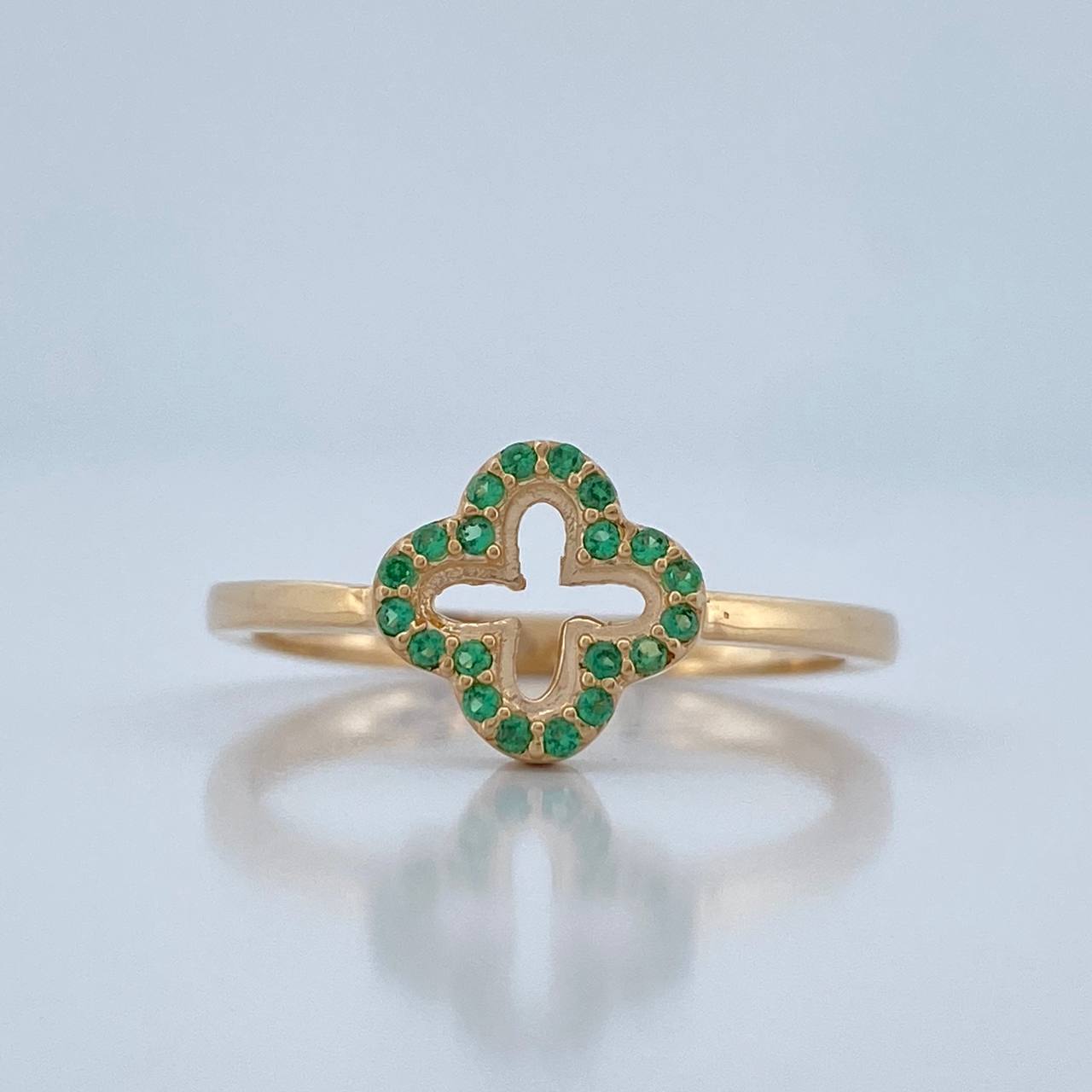 Anillo Trebol 2.2gr / T7 3/4 / Oro Amarillo 18K %