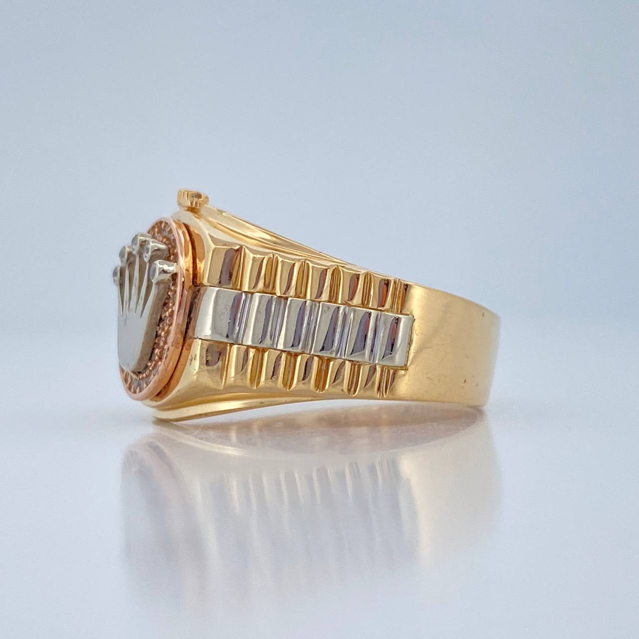 Anillo Corona 6.45gr / T10 1/4 /Tres Oros Amarillo Blanco 18K %