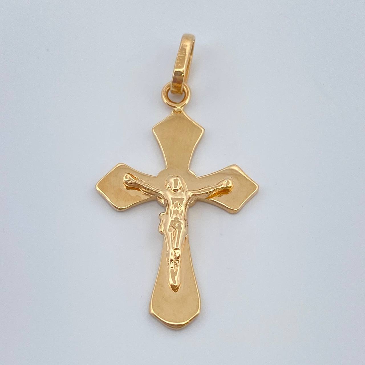 Dije Cruz Cristo 2gr / 3cm / Oro Amarillo 18K %