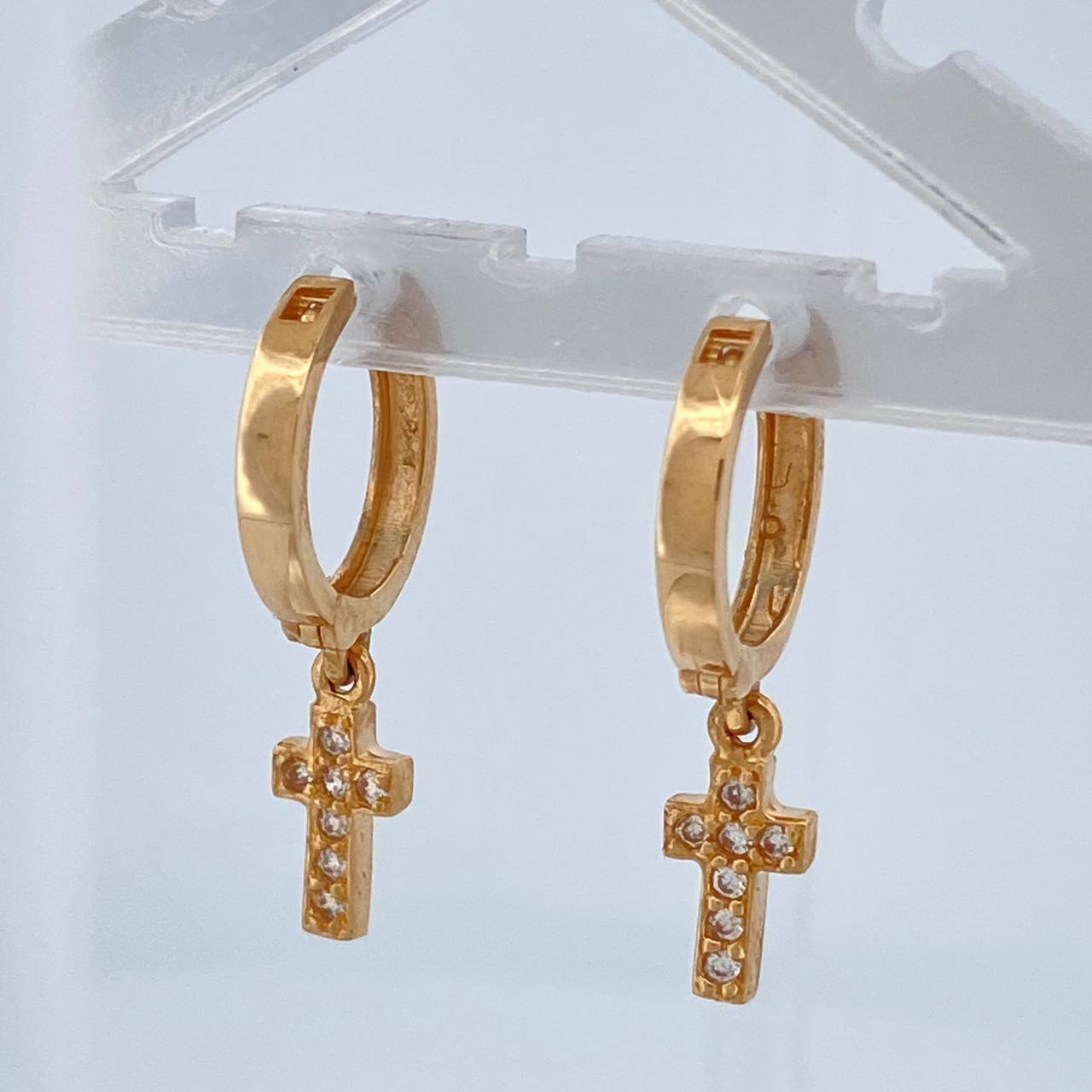 Candongas Cruz 2.95gr / 2.3cm / Oro Amarillo 18K %