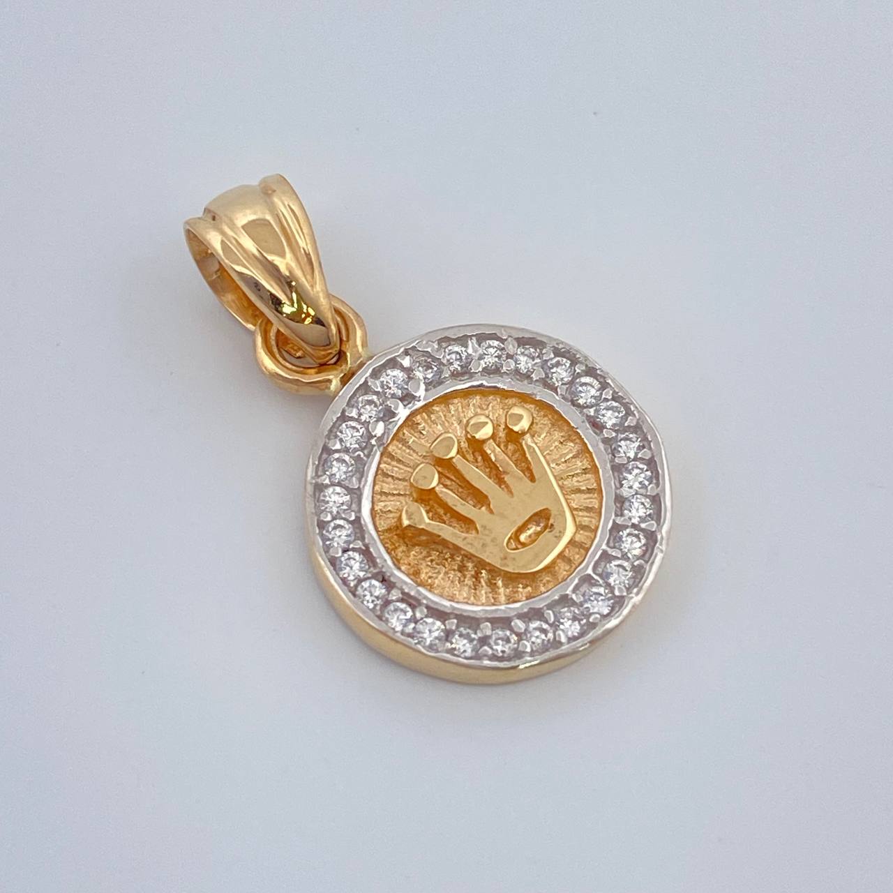 Dije Corona 1.7gr / 2cm / Dos Oros Amarillo Blanco 18K %